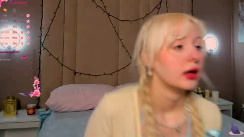 Snapshot of adelesilvy chatting on April 2026 01:45:01 AM adelesilvy online show from April 2026 01:45:01 AM