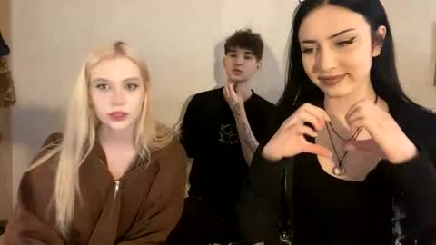 Snapshot of adelin_rr chatting on May 2026 01:48:01 PM adelin online show from May 2026 01:48:01 PM
