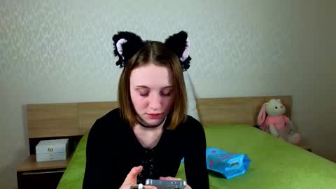 Adelina online show from March 2026 09:27:01 AM