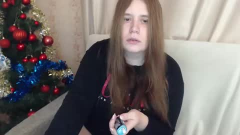 Snapshot of adelinalawson chatting on January 2025 06:45:02 PM adelinalawson online show from January 2025 06:45:02 PM