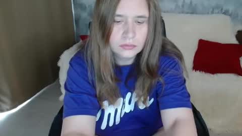 adelinalawson online show from June 2026 06:03:02 AM