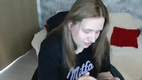 adelinalawson online show from June 2026 07:28:02 AM