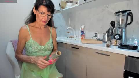 Adele maturemilfteasefitbruhete online show from July 2026 02:13:01 PM