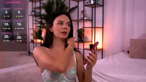 Adelle online show from October 2025 05:50:02 AM