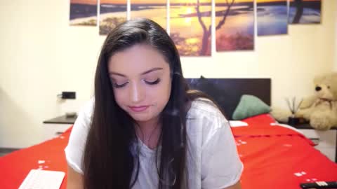 Adellineee online show from October 2025 09:45:01 PM