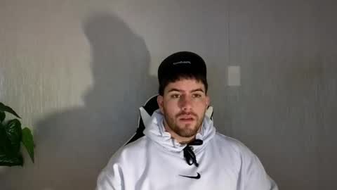 Snapshot of ades_lowe chatting on September 2025 11:47:01 AM Ades online show from September 2025 11:47:01 AM