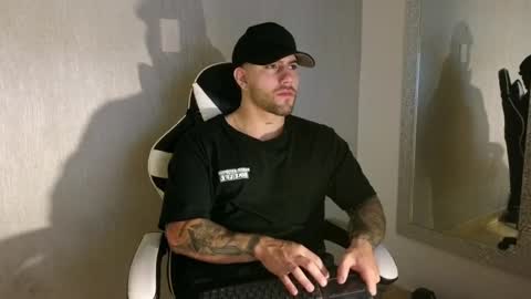 Snapshot of ades_lowe chatting on September 2025 11:59:01 AM Ades online show from September 2025 11:59:01 AM