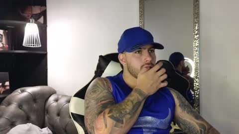 Snapshot of ades_lowe chatting on October 2025 12:41:02 PM Ades online show from October 2025 12:41:02 PM