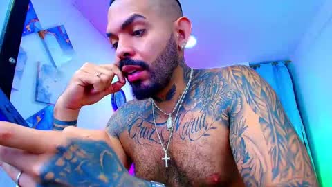 Snapshot of adil_aminn chatting on December 2025 04:02:01 PM DALIL ADIL AMIN online show from December 2025 04:02:01 PM