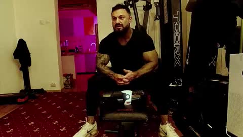 Adonis online show from October 2025 07:55:01 PM