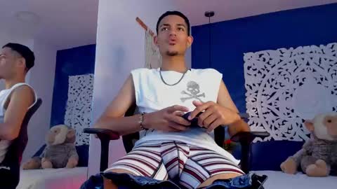 Snapshot of adonis_wb chatting on September 2025 10:43:01 PM adonis_wb online show from September 2025 10:43:01 PM
