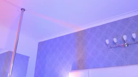 Adonis  online show from November 2025 08:40:01 PM