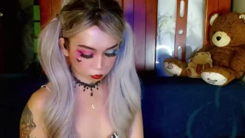 Snapshot of adorableslutxxx chatting on January 2025 12:20:02 AM jasmine online show from January 2025 12:20:02 AM