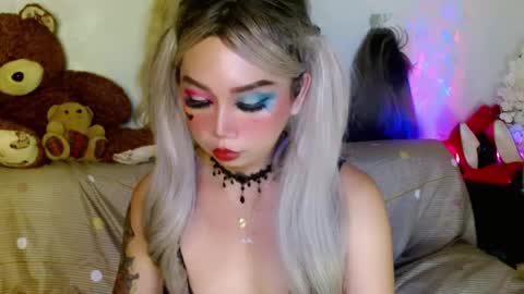 Snapshot of adorableslutxxx chatting on February 2025 07:04:02 AM jasmine online show from February 2025 07:04:02 AM