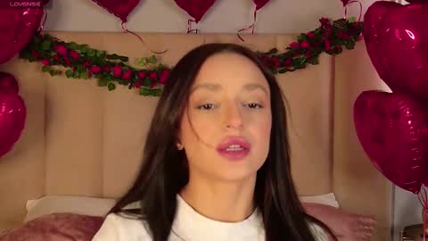 Snapshot of adoracortes chatting on February 2026 05:04:01 AM adoracortes online show from February 2026 05:04:01 AM