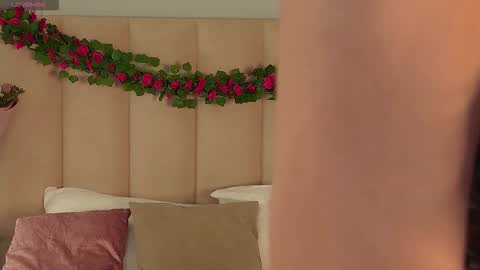 Snapshot of adoracortes chatting on February 2026 05:07:02 AM adoracortes online show from February 2026 05:07:02 AM