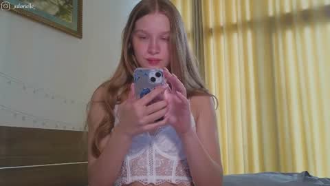 Snapshot of adorielle chatting on July 2026 06:17:01 AM Lia online show from July 2026 06:17:01 AM