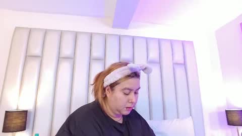 ANDREA PEREZ online show from June 2026 07:18:02 PM