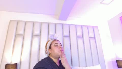 ANDREA PEREZ online show from June 2026 01:09:02 PM
