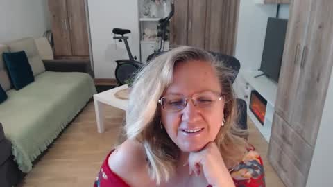 Cryna online show from March 2025 07:47:02 AM