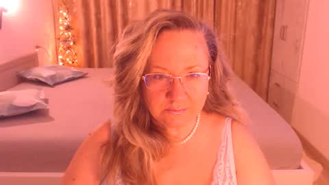 Cryna online show from February 2026 06:53:01 AM
