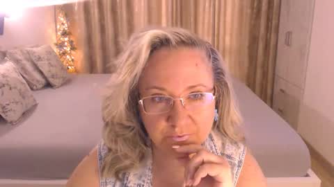 Cryna online show from April 2026 10:32:02 AM