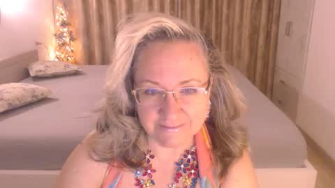 Cryna online show from May 2026 02:52:02 AM