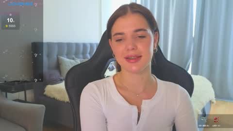 Adriana online show from October 2025 12:14:02 PM