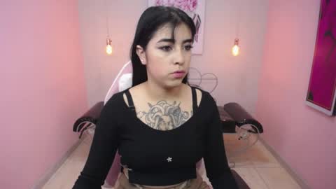 Adri  online show from May 2026 12:02:01 PM