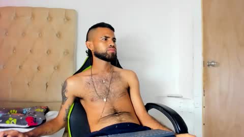 Snapshot of adri_sexboy229 chatting on September 2025 02:33:01 AM adri_sexboy229 online show from September 2025 02:33:01 AM