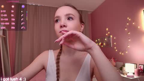 Snapshot of adria_arjona chatting on December 2025 07:34:01 AM Eva online show from December 2025 07:34:01 AM