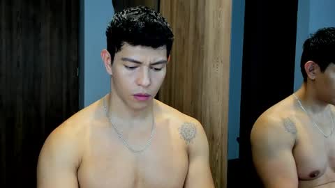 Adrian del Mar online show from May 2026 04:45:01 PM
