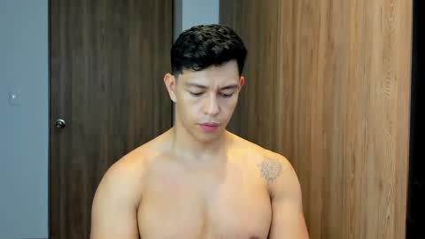 Adrian del Mar online show from May 2026 04:12:01 PM