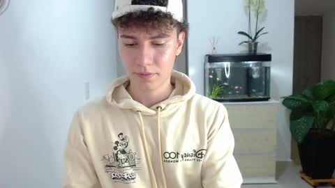 adrian morelli online show from December 2024 02:32:01 AM