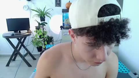 adrian morelli online show from October 2025 08:09:02 PM