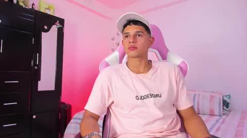 ADRIAN online show from February 2026 06:25:01 PM