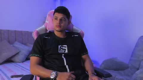 ADRIAN online show from June 2026 07:13:02 PM
