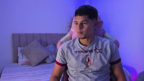 ADRIAN online show from June 2026 07:07:02 PM
