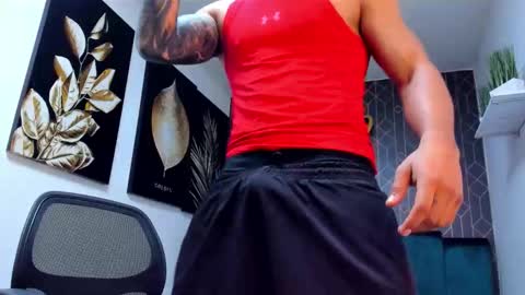   online show from November 2025 06:29:01 PM