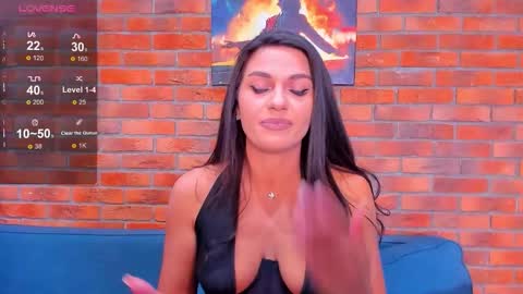 Adriana online show from November 2025 07:24:02 PM