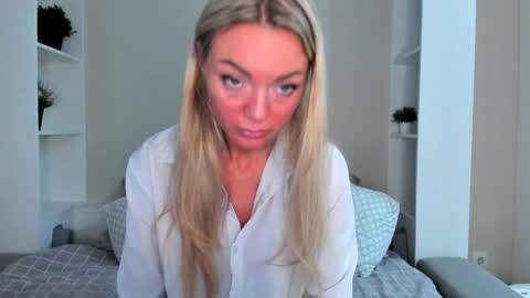 Snapshot of adriana_coy_ chatting on January 2025 10:22:02 AM Adriana online show from January 2025 10:22:02 AM