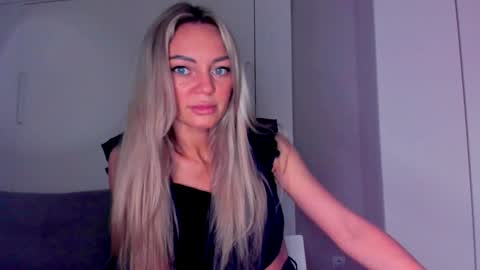 Snapshot of adriana_coy_ chatting on January 2025 05:56:01 PM Adriana online show from January 2025 05:56:01 PM
