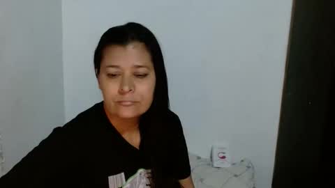 Snapshot of adriana_milf chatting on February 2026 05:18:02 AM Adriana milf online show from February 2026 05:18:02 AM