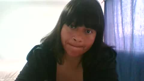 Snapshot of adrianagogo18 chatting on December 2025 12:10:01 PM adrianagogo18 online show from December 2025 12:10:01 PM