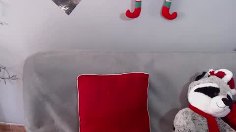 Snapshot of adrianapdes chatting on December 2024 02:59:01 PM Adriana Paredes online show from December 2024 02:59:01 PM