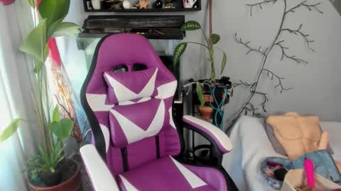 Snapshot of adrianapdes chatting on September 2025 02:09:02 PM Adriana Paredes online show from September 2025 02:09:02 PM