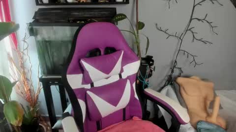 Snapshot of adrianapdes chatting on September 2025 12:10:02 PM Adriana Paredes online show from September 2025 12:10:02 PM