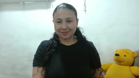 Snapshot of adrianatellez chatting on September 2025 01:14:02 PM Adriana Tellez online show from September 2025 01:14:02 PM