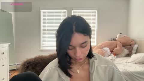 Adrianna  online show from October 2025 05:24:02 PM