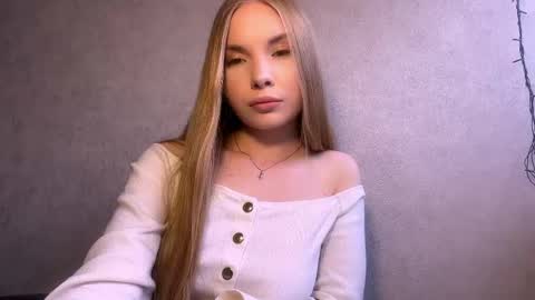 Caroline online show from May 2026 02:16:01 PM